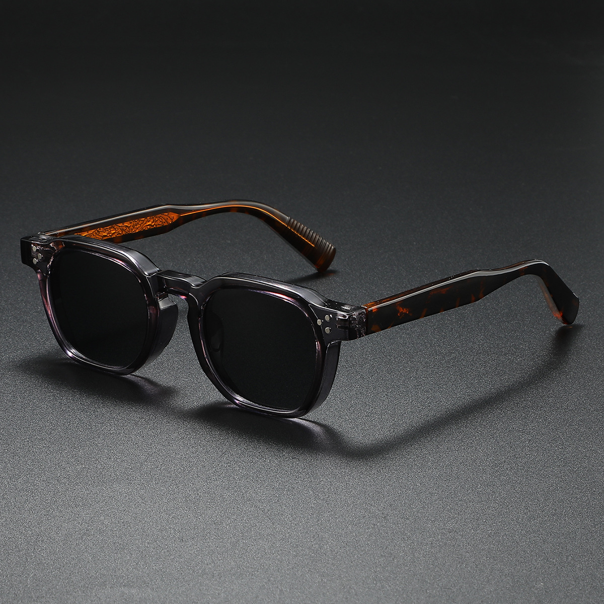 Leander Ellingham Square Sunglasses