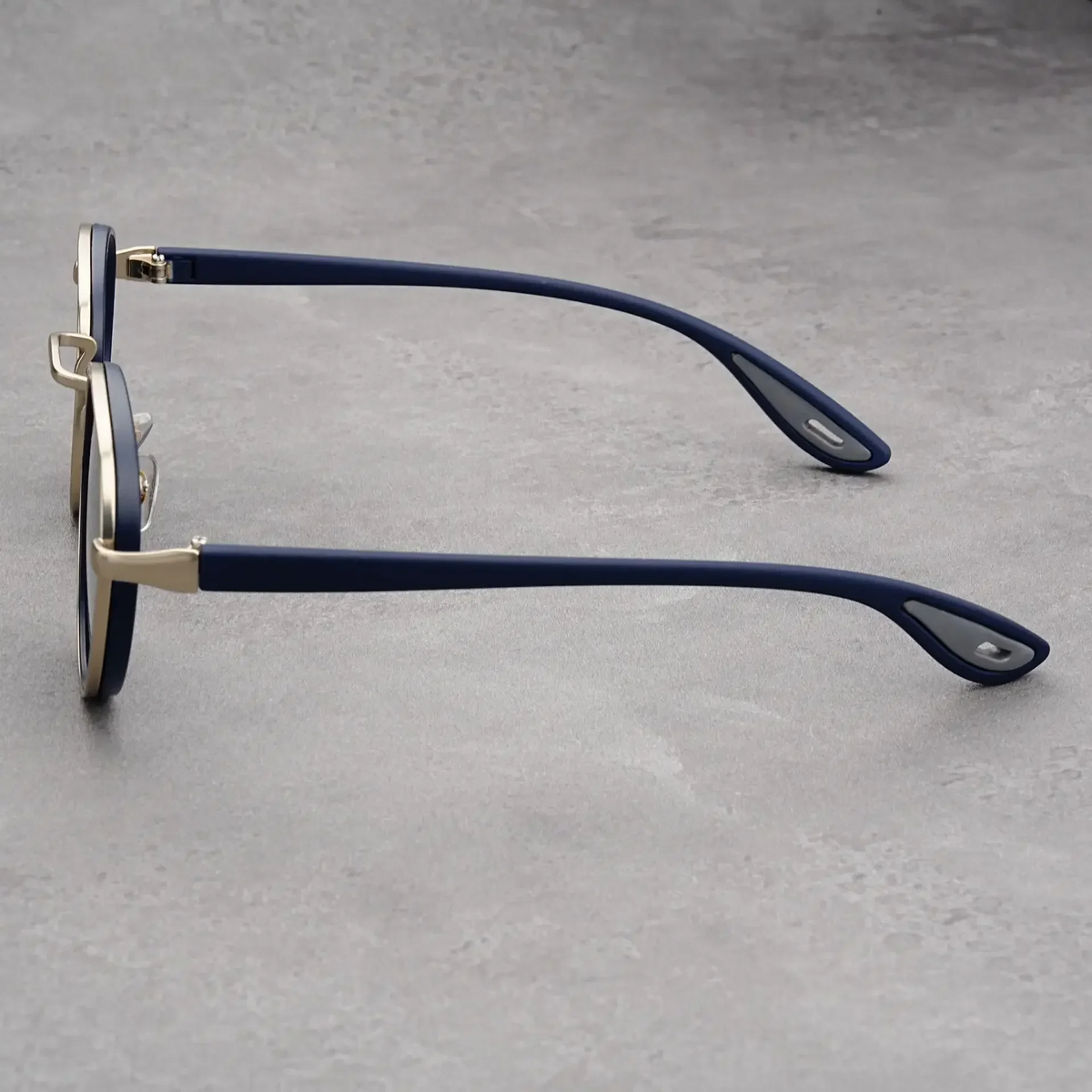 Casimir Underwood Round Sunglasses