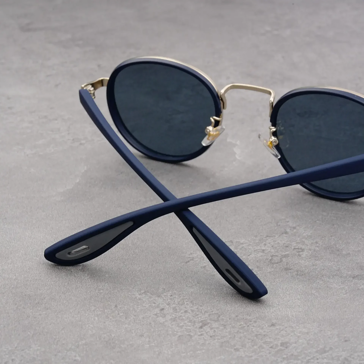 Casimir Underwood Round Sunglasses