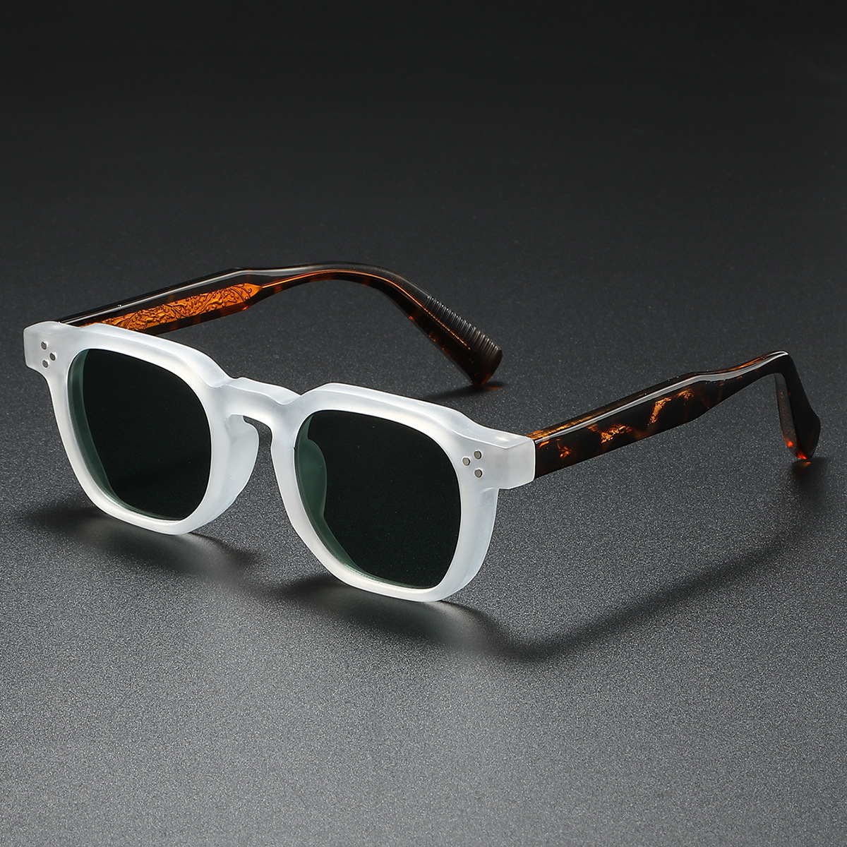 Leander Ellingham Square Sunglasses
