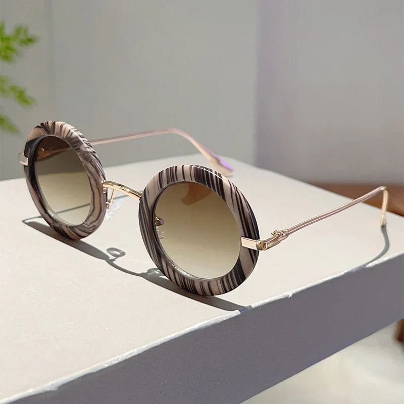 Cordelia Ravensworth Round Sunglasses